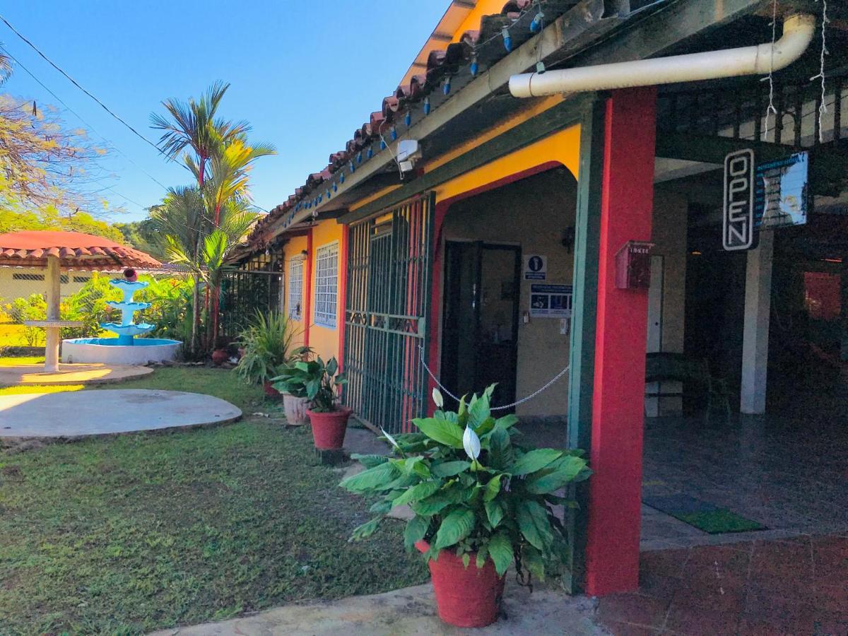 Black Lion Inn Santiago Εξωτερικό φωτογραφία