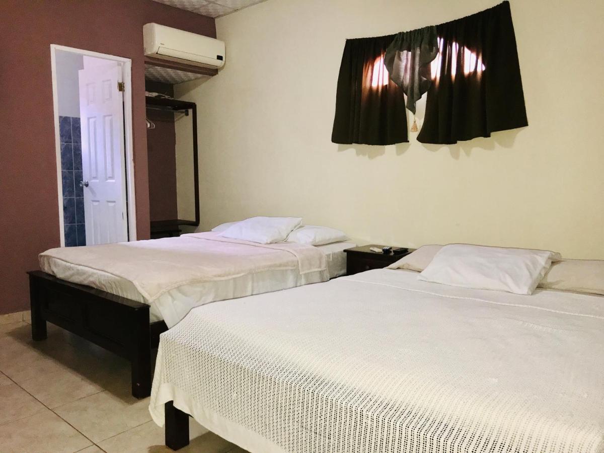 Black Lion Inn Santiago Εξωτερικό φωτογραφία