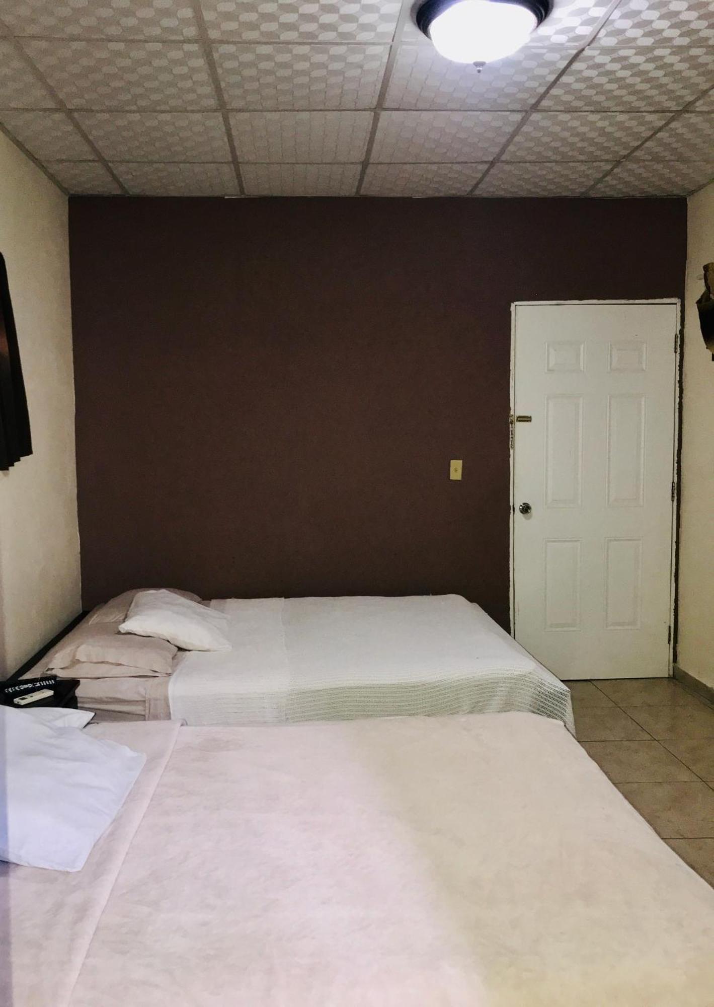 Black Lion Inn Santiago Δωμάτιο φωτογραφία